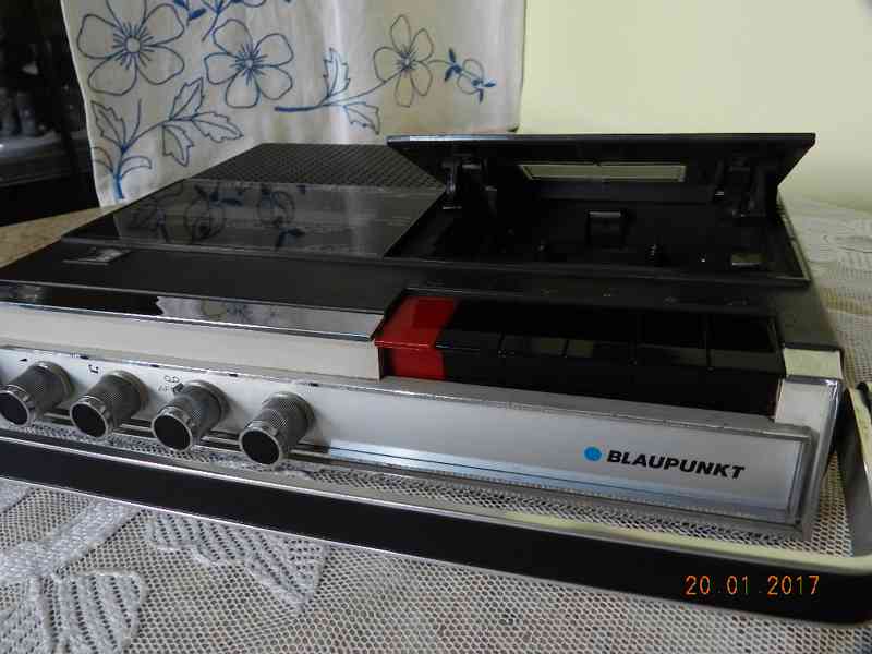 Rádio Blaupunkt Bari CR 7 652 030 - 1972-1974 - foto 5