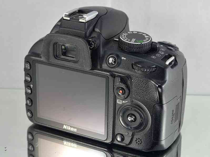 Nikon D3100 *DSLR*APS-C 14.2 Mpix CMOS*5600 Exp. - foto 5