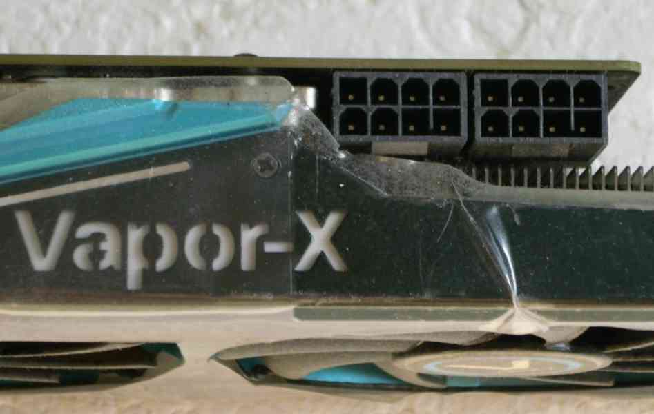 Radeon R9 280X Sapphire Vapor-X Tri-X OC - foto 3