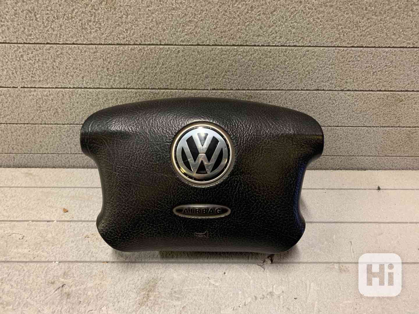 Airbag volantu - Volkswagen Golf, Bora, Passat B5 - foto 1