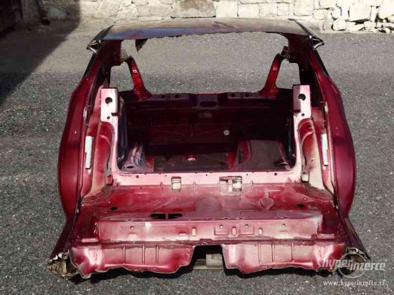 Nehavarovaná zadní část karoserie Škoda Octavia I - foto 5