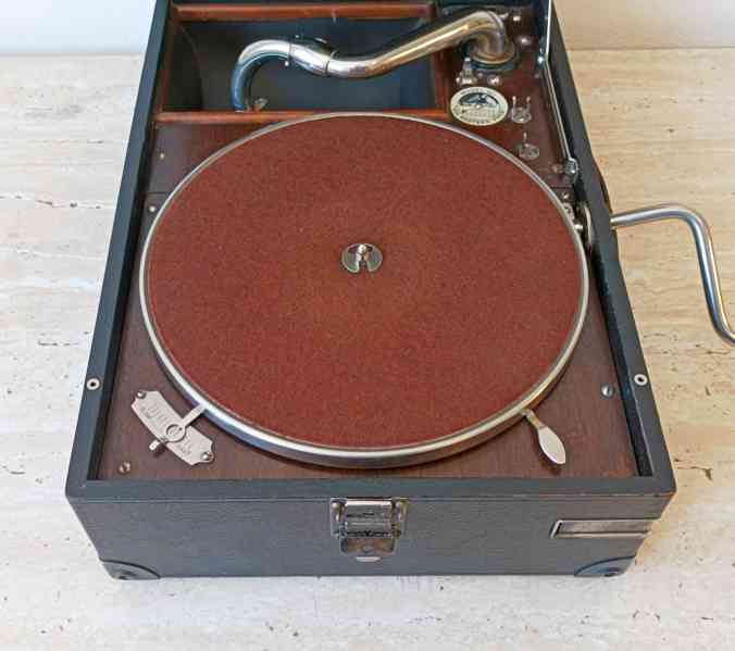 Gramofon na kliku His Master’s Voice Model HMV 101 - foto 13