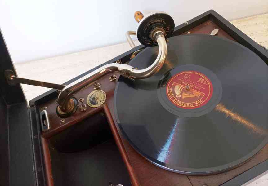Gramofon na kliku His Master’s Voice Model HMV 101 - foto 10