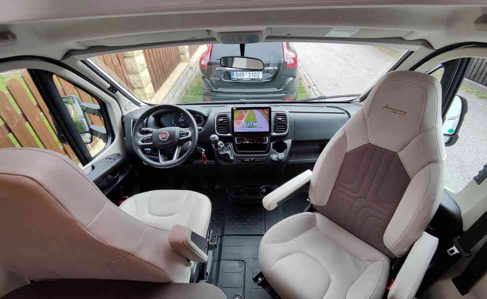 Obytný vůz Burstner Lyseo 690G Harmony, nadstandartní výbava - foto 10