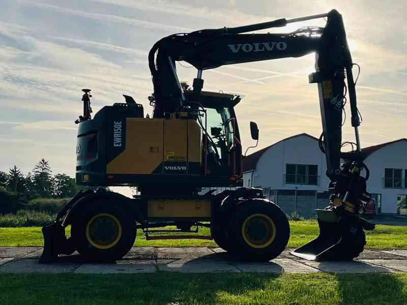Kolové rypadlo Volvo EWR150E (Možnost leasingu) - foto 5