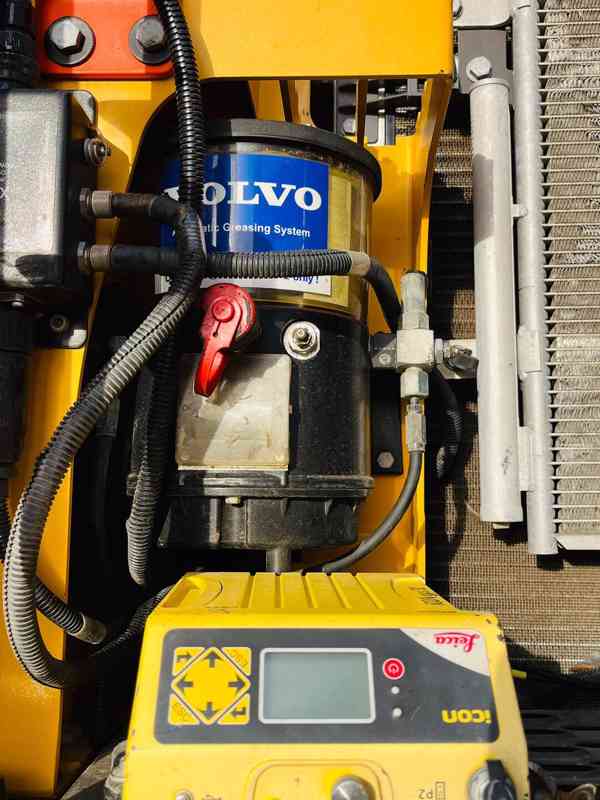 Kolové rypadlo Volvo EWR150E (Možnost leasingu) - foto 10