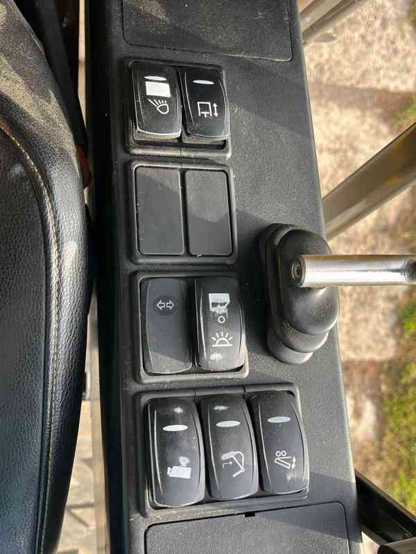 Kolové rypadlo Volvo EWR150E (Možnost leasingu) - foto 17