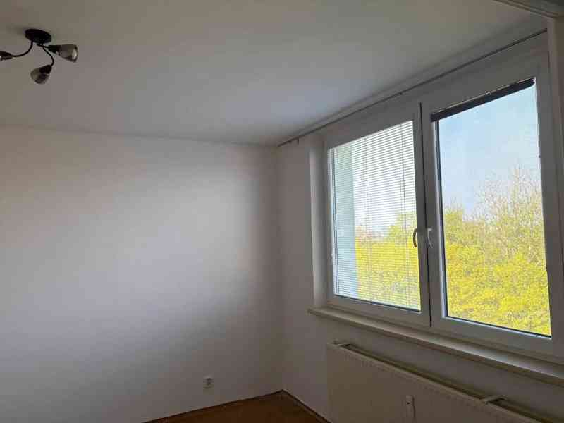 Pronájem bytu 3+1 72 m² - foto 9