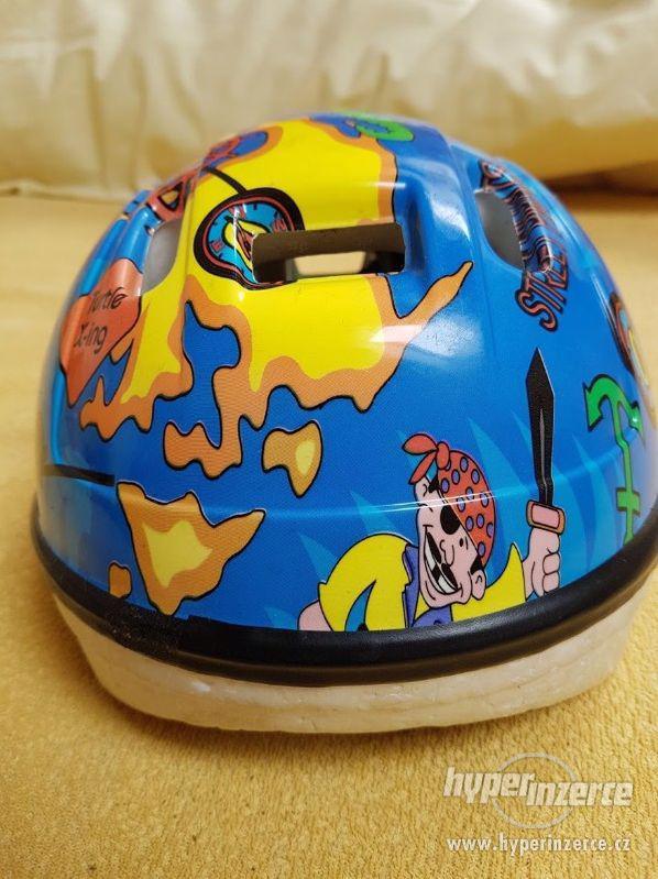 Dětská helma cyklistická, na kolečkové brusle, přilba - foto 3