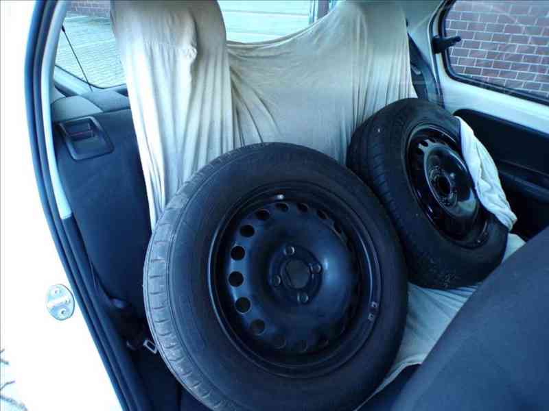 Škoda Citigo 1,0 MPI KLIMATIZACE - foto 11