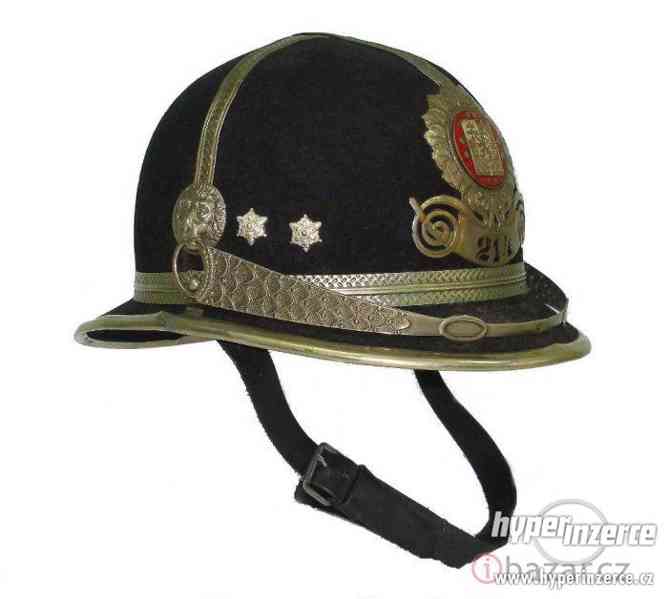 koupím četnické a policejní helmy, čepice a uniformy - foto 2