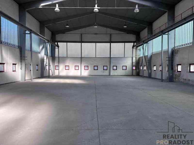 Pronájem skladovací haly v Josefově u Adamova 756m2 - foto 2