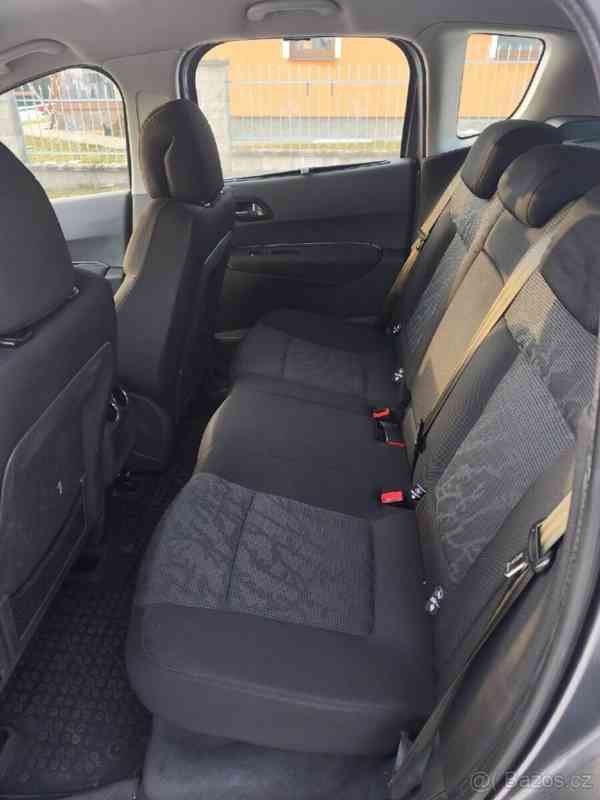 Peugeot 3008 1,6 - foto 18