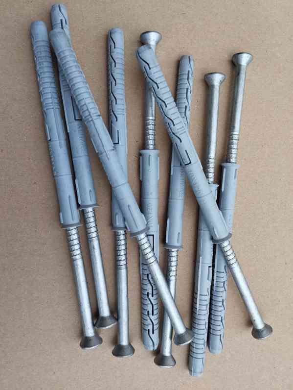 Vruty do betonu 7x125 mm TORX s hmoždinkou 10x120 - foto 1