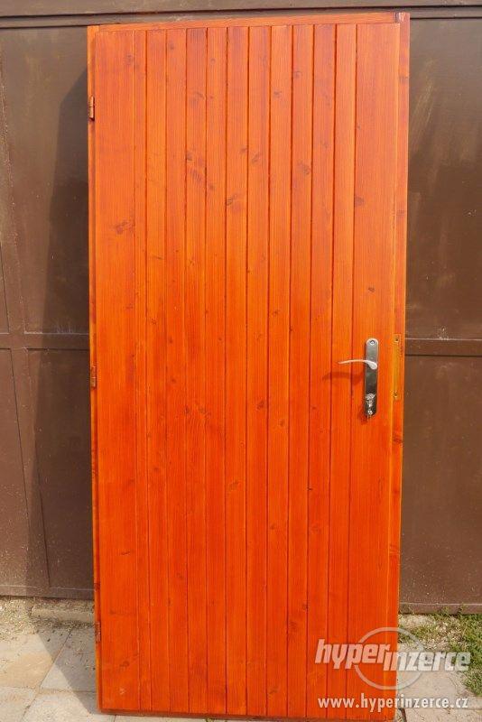 Dřevěné dveře, (zateplené) - foto 1