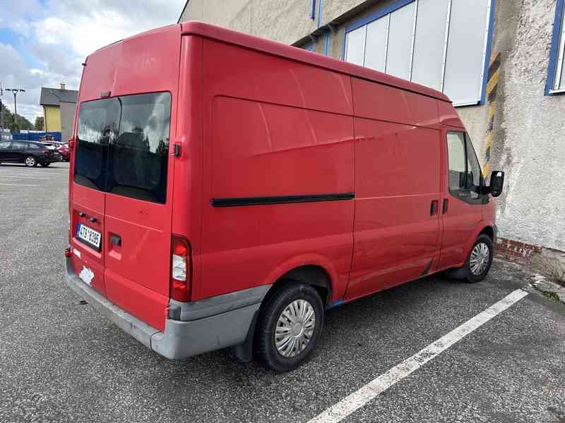 Ford Transit - foto 2