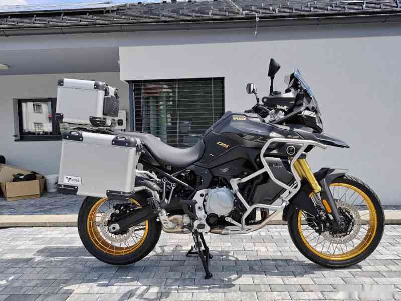 Voge 900 DSX Plná výbava záruka 10/2028 - foto 1