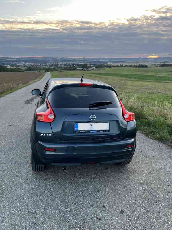 Nissan Juke 1.6 Benzín, Automat 132t km - foto 5