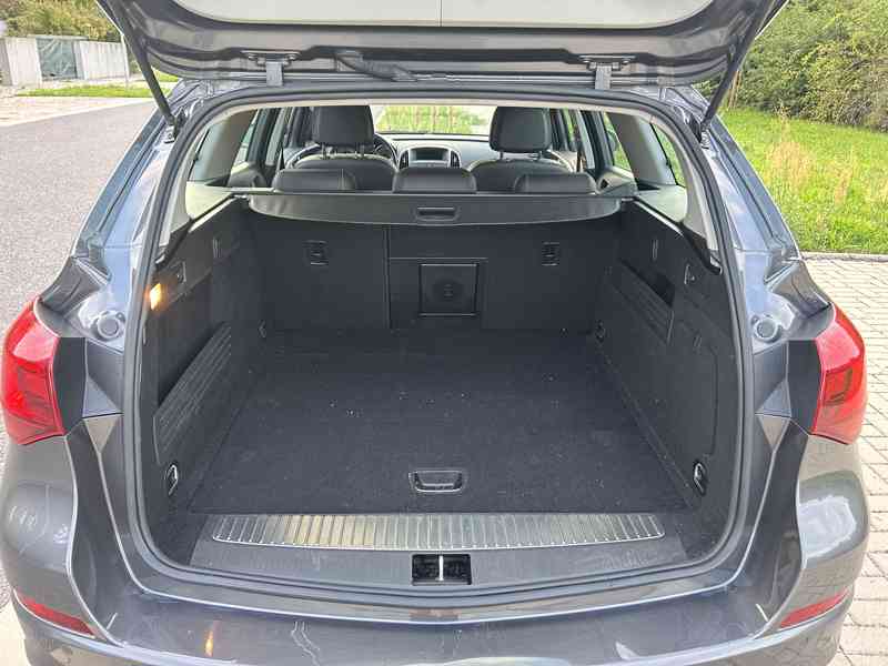 Opel Astra J 2.0 CDTI 118kW Sports Tourer, nafta. - foto 14