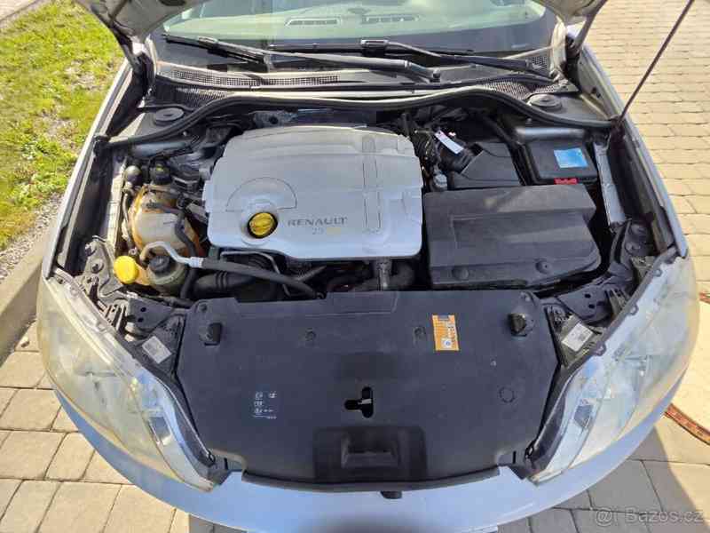 Renault Laguna 2,0   III. generace 2.0 dCi, r.v. 20 - foto 16