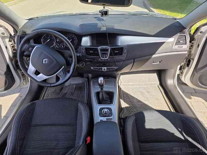 Renault Laguna 2,0   III. generace 2.0 dCi, r.v. 20 - foto 6