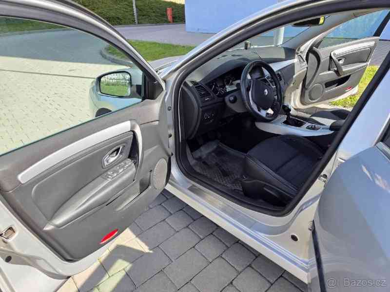 Renault Laguna 2,0   III. generace 2.0 dCi, r.v. 20 - foto 7