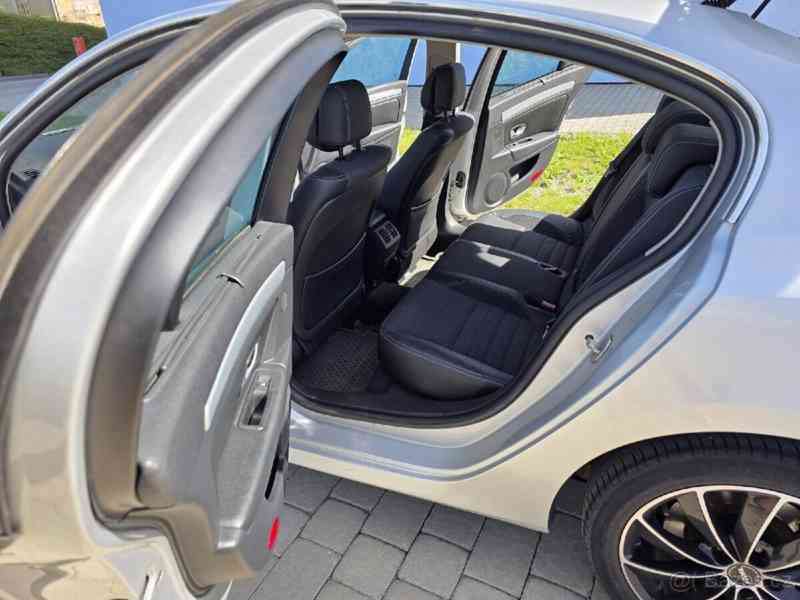 Renault Laguna 2,0   III. generace 2.0 dCi, r.v. 20 - foto 19