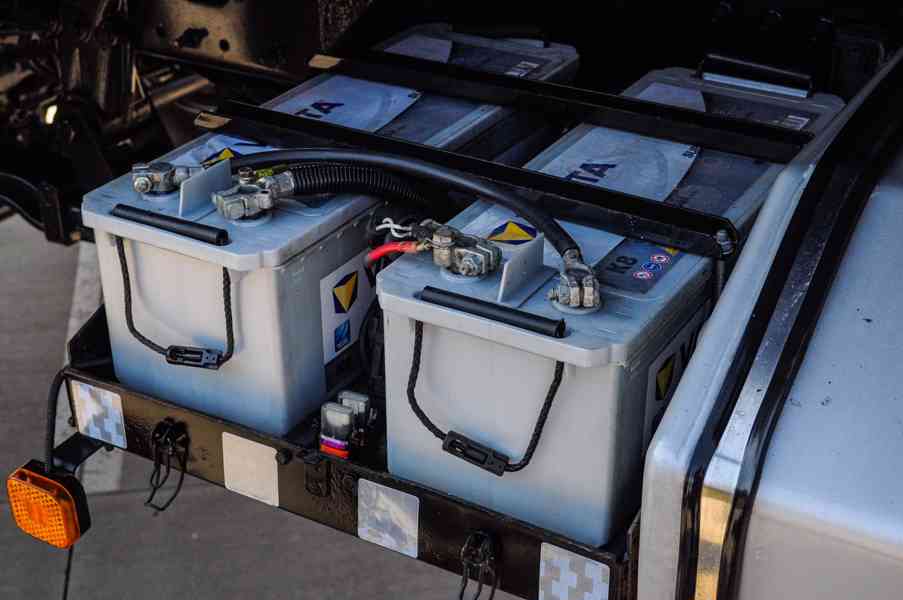 MAN TGM 18.240 4X4 TŘÍSTRANNÝ SKLÁPĚČ + HYDRAULICKÁ RUKA - foto 67