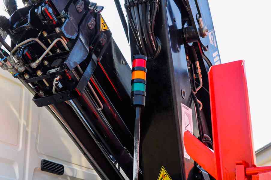 MAN TGM 18.240 4X4 TŘÍSTRANNÝ SKLÁPĚČ + HYDRAULICKÁ RUKA - foto 117