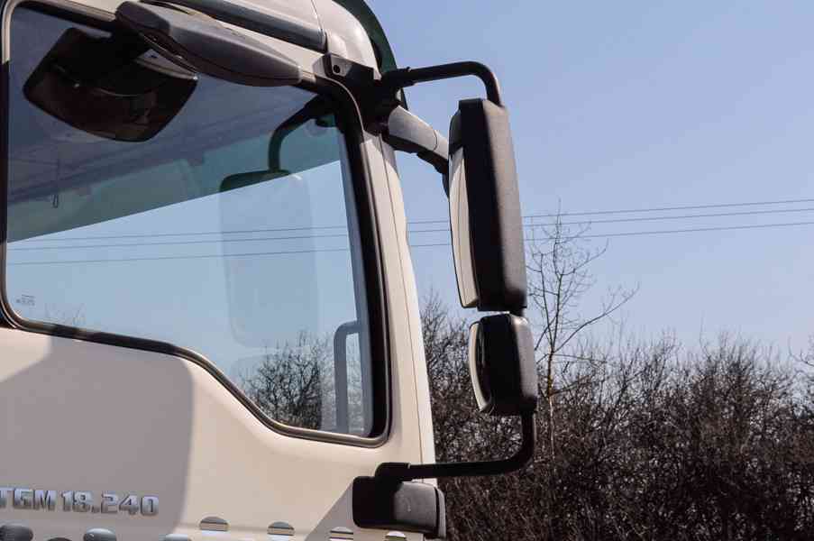 MAN TGM 18.240 4X4 TŘÍSTRANNÝ SKLÁPĚČ + HYDRAULICKÁ RUKA - foto 10