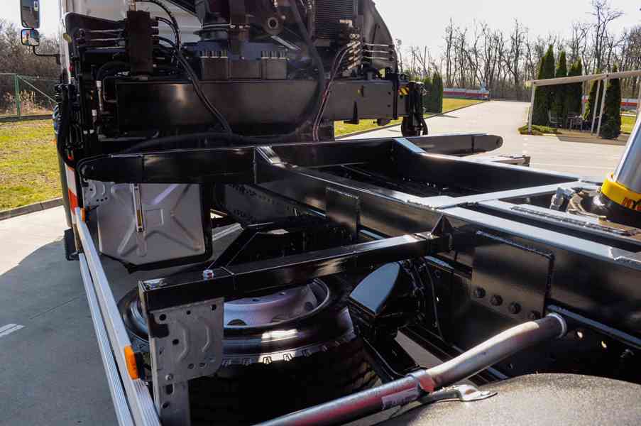 MAN TGM 18.240 4X4 TŘÍSTRANNÝ SKLÁPĚČ + HYDRAULICKÁ RUKA - foto 95