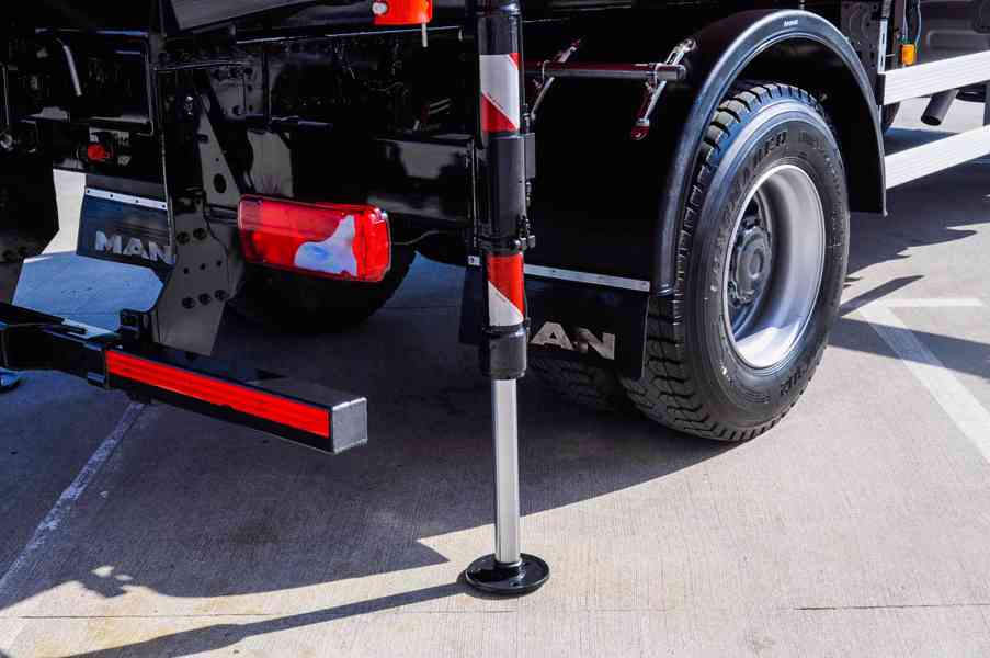 MAN TGM 18.240 4X4 TŘÍSTRANNÝ SKLÁPĚČ + HYDRAULICKÁ RUKA - foto 114