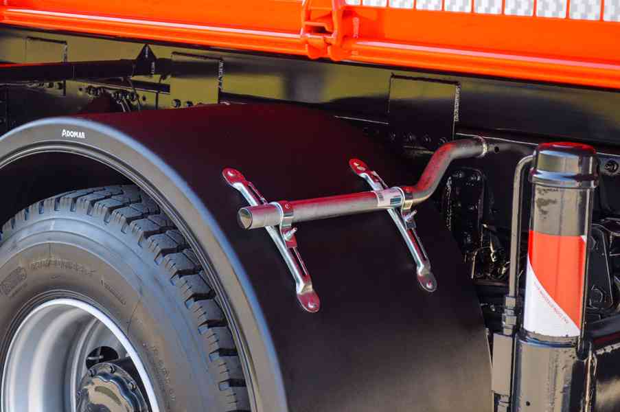 MAN TGM 18.240 4X4 TŘÍSTRANNÝ SKLÁPĚČ + HYDRAULICKÁ RUKA - foto 23