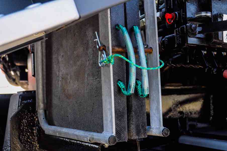 MAN TGM 18.240 4X4 TŘÍSTRANNÝ SKLÁPĚČ + HYDRAULICKÁ RUKA - foto 82