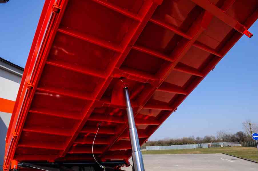 MAN TGM 18.240 4X4 TŘÍSTRANNÝ SKLÁPĚČ + HYDRAULICKÁ RUKA - foto 101