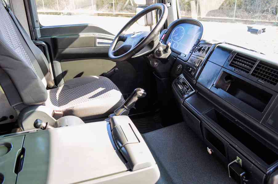 MAN TGM 18.240 4X4 TŘÍSTRANNÝ SKLÁPĚČ + HYDRAULICKÁ RUKA - foto 46