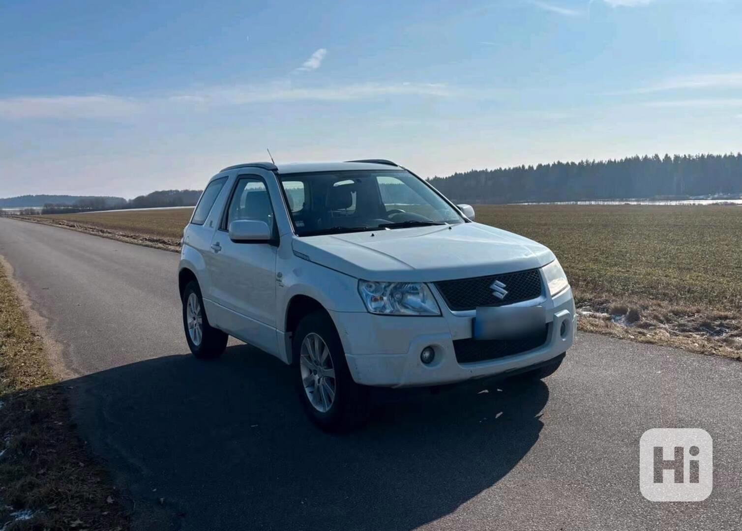 Suzuki Grand Vitara 1,6i 4x4 benzín 78kw - foto 1