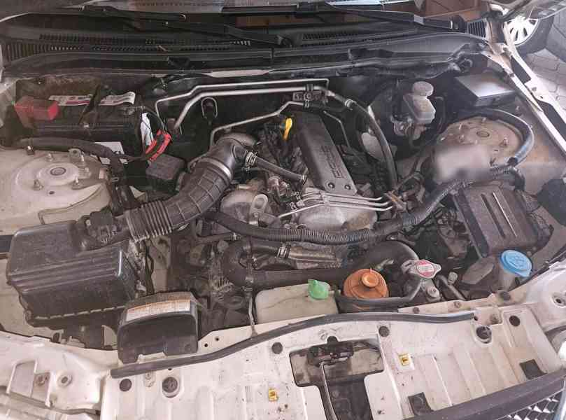 Suzuki Grand Vitara 1,6i 4x4 benzín 78kw - foto 7