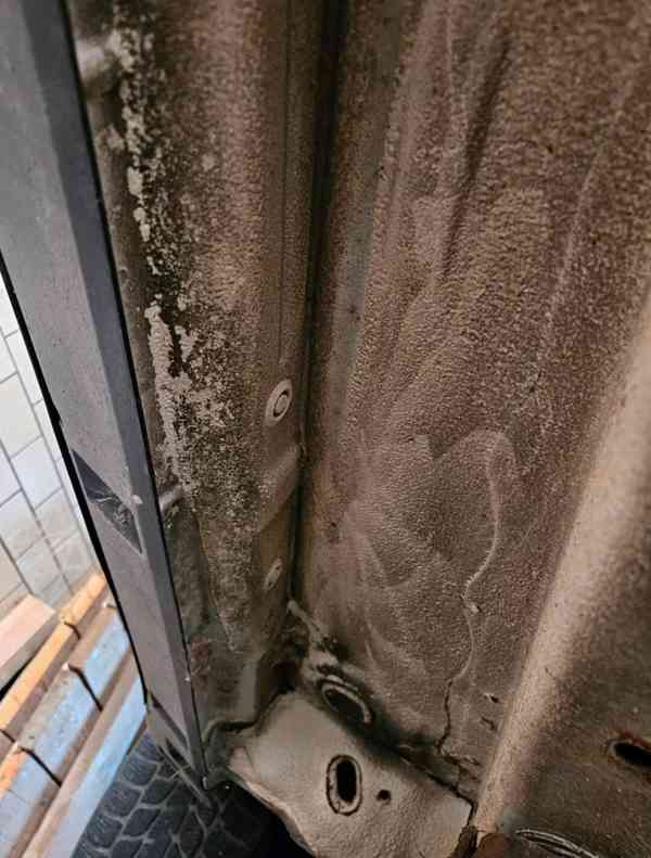 Suzuki Grand Vitara 1,6i 4x4 benzín 78kw - foto 12