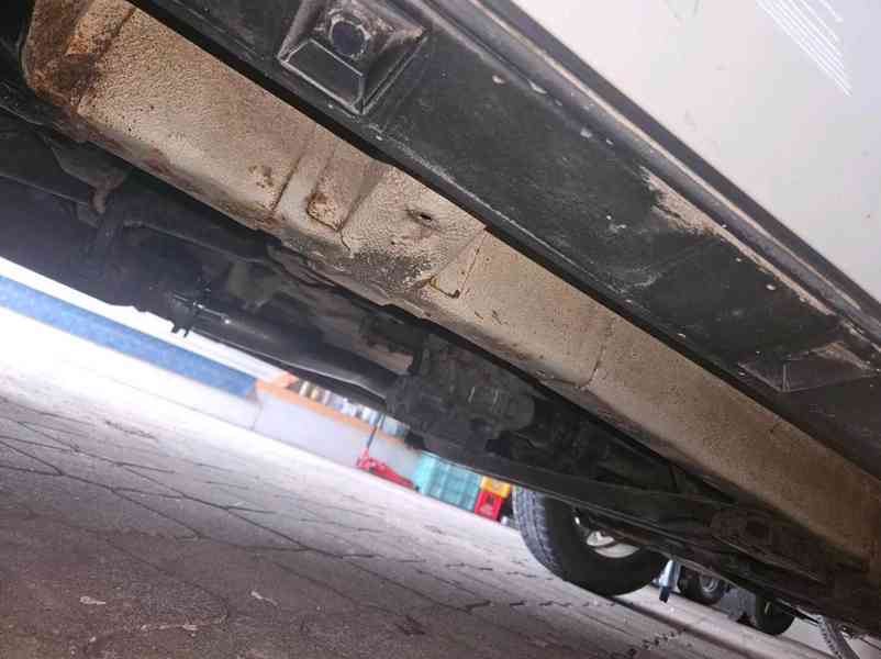 Suzuki Grand Vitara 1,6i 4x4 benzín 78kw - foto 10