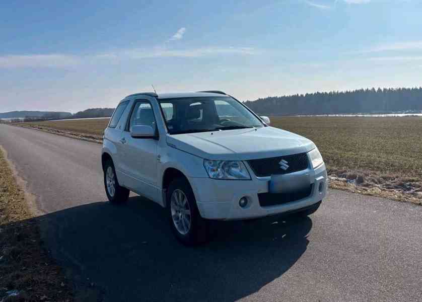 Suzuki Grand Vitara 1,6i 4x4 benzín 78kw - foto 1