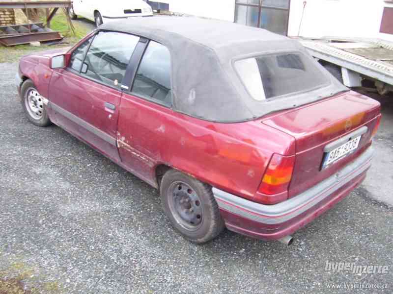 Opel Kadett Kabriolet - foto 3