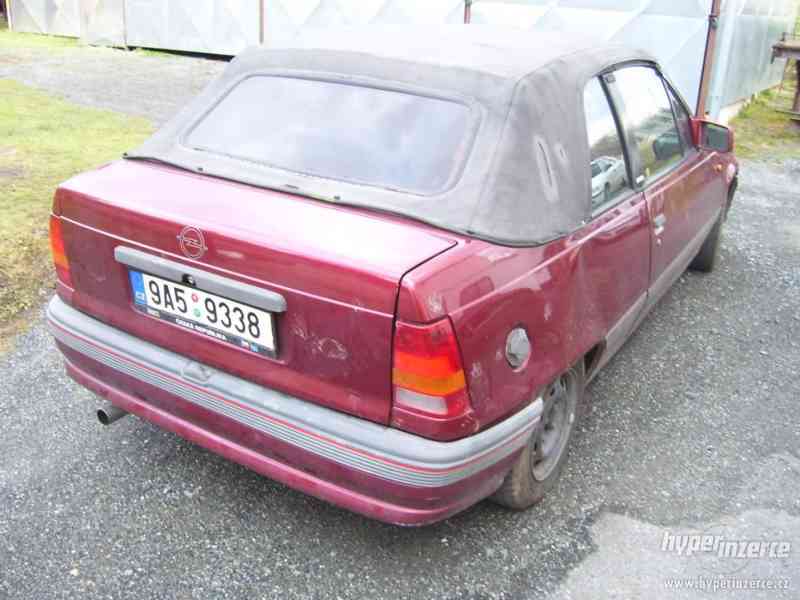 Opel Kadett Kabriolet - foto 4