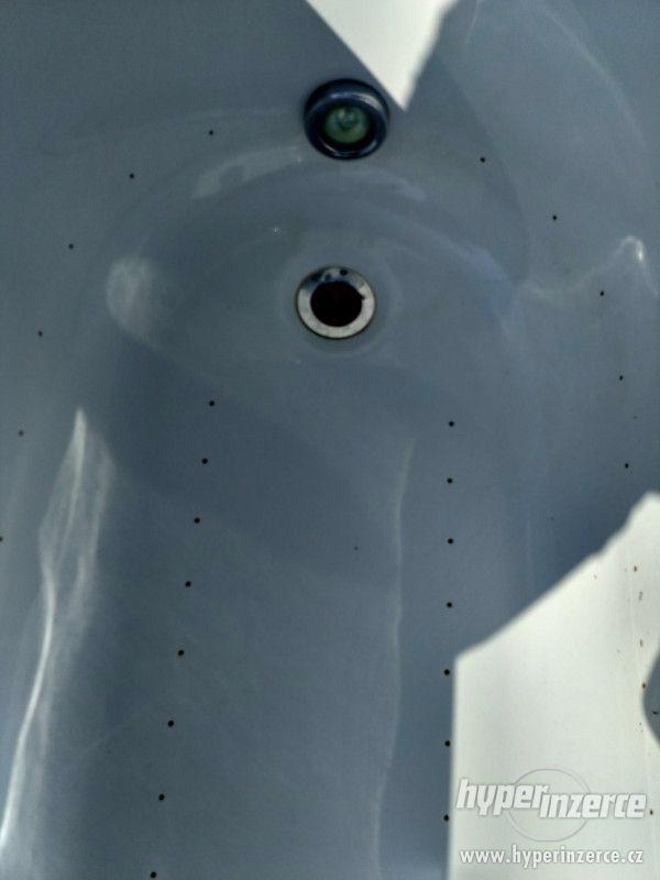 Hydromasážní vana whirlpool - foto 3