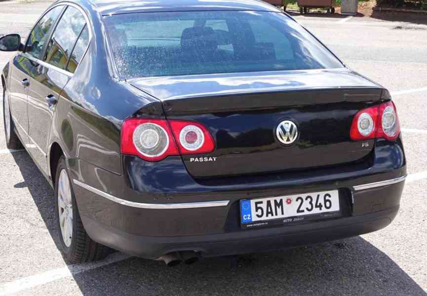 VW Passat 1.6i r.v.2005 stk:5/2028 - foto 4