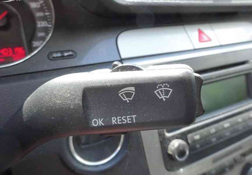 VW Passat 1.6i r.v.2005 stk:5/2028 - foto 9