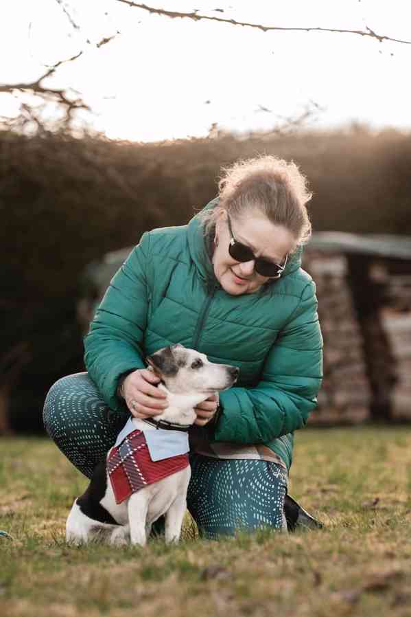 DIXÍK - 10 kg, kastrovaný psík 13 let - foto 4