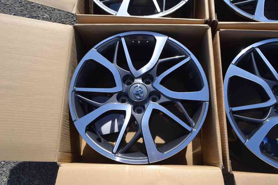 Nové ORIGINÁLNÍ alu disky Toyota 7x17 ET39 5x114,3 - foto 6