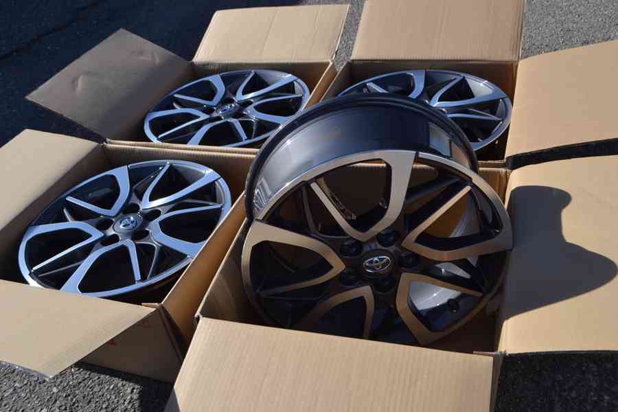 Nové ORIGINÁLNÍ alu disky Toyota 7x17 ET39 5x114,3 - foto 13