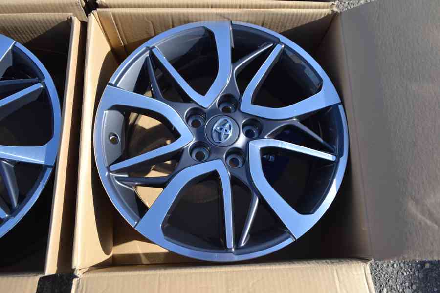 Nové ORIGINÁLNÍ alu disky Toyota 7x17 ET39 5x114,3 - foto 4